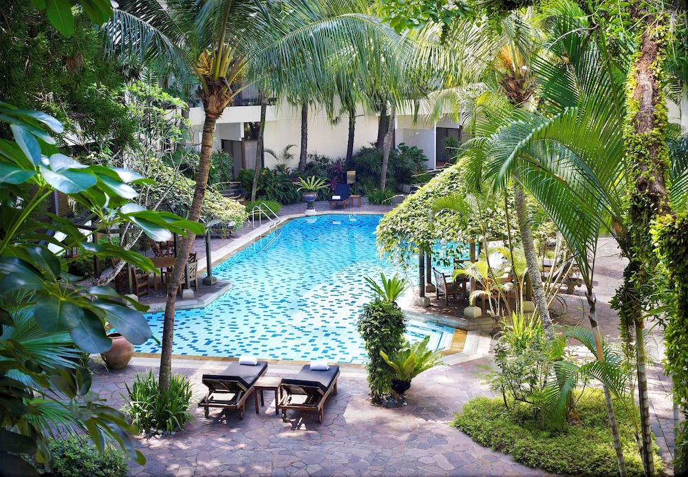Deluxe Poolside Room photo 3