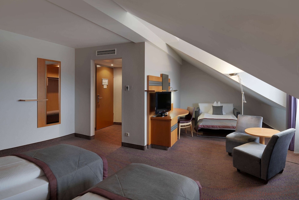 Superior Suite, Multiple Beds, Non Smoking - Photo 3