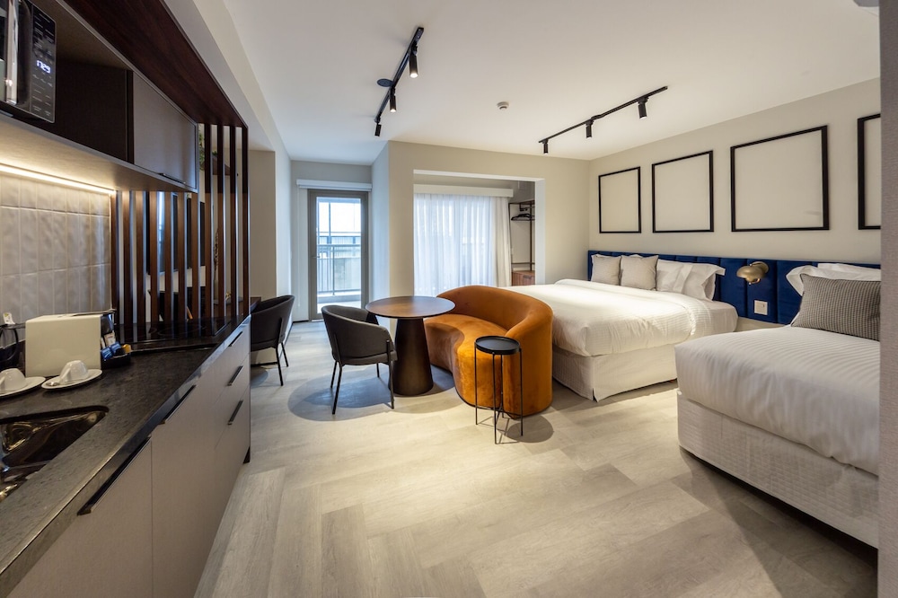 Family Studio Suite