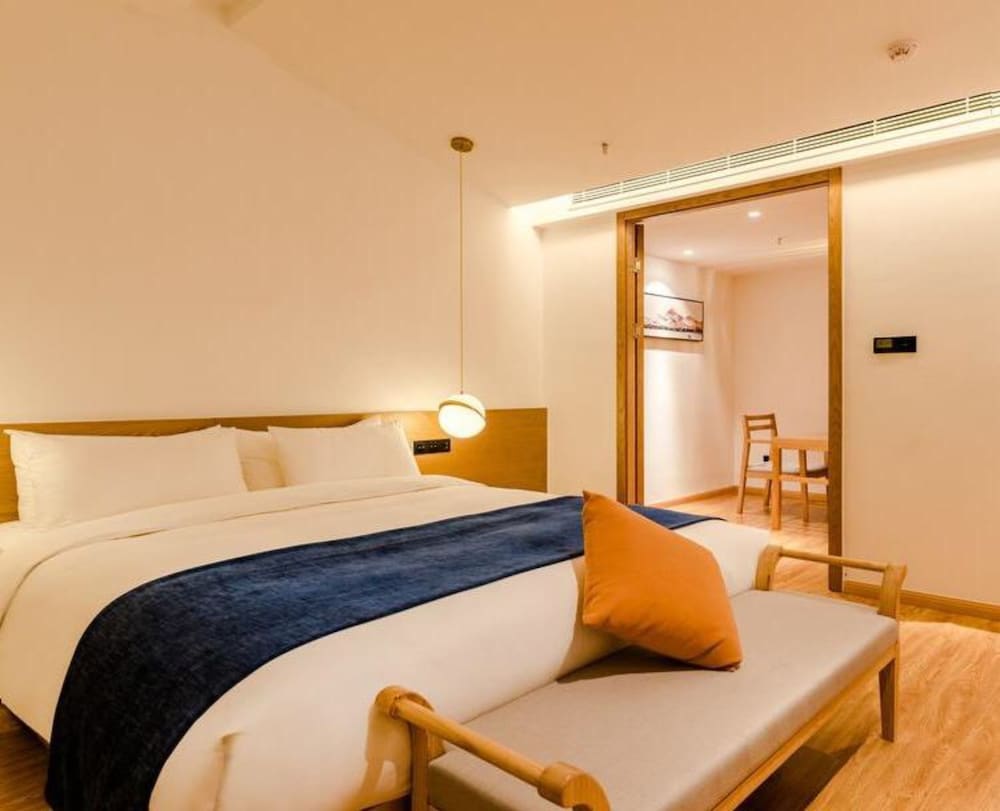 Exclusive Double Room (Mainland Chinese Citizen Only) photo 1