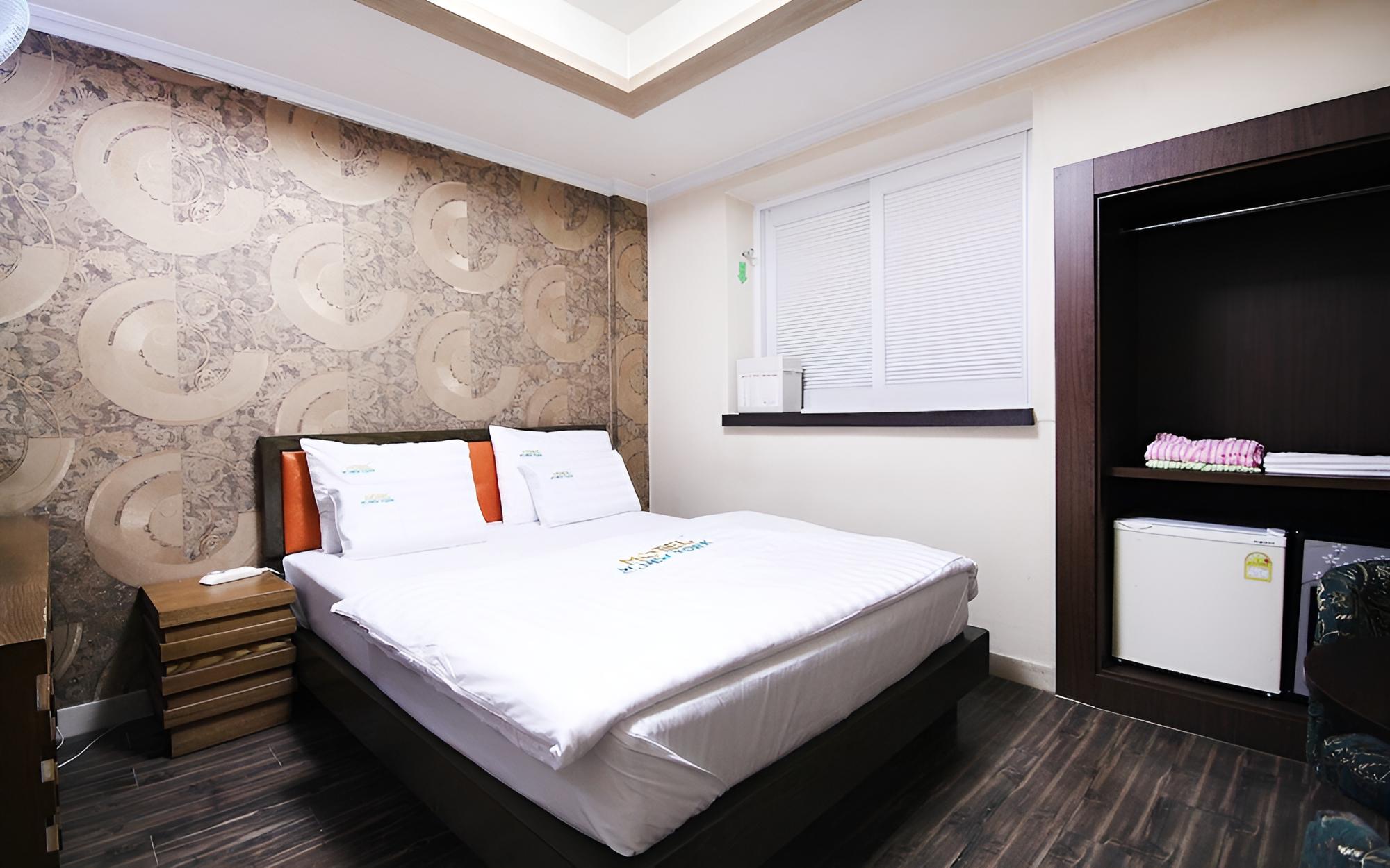 Room (Standard Room (Random Assignment)) - Photo 4