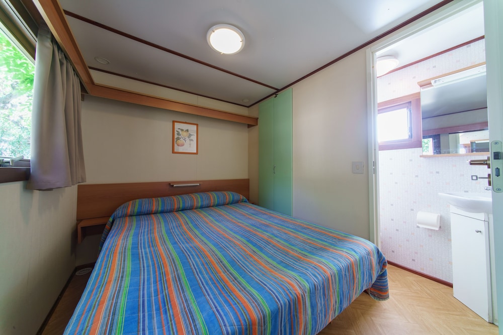 Mobile Home (Prestige) photo 1