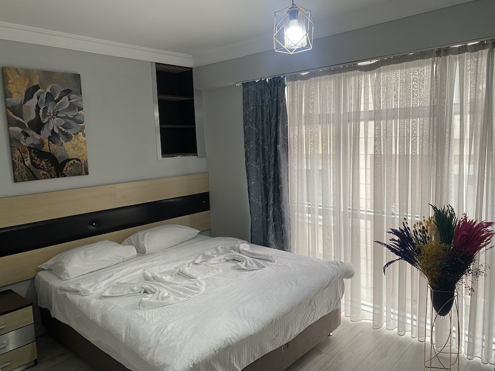 Standard Double or Twin Room photo 1