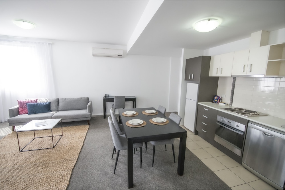Two Bedroom Superior Apartment with Balcony - Photo 5