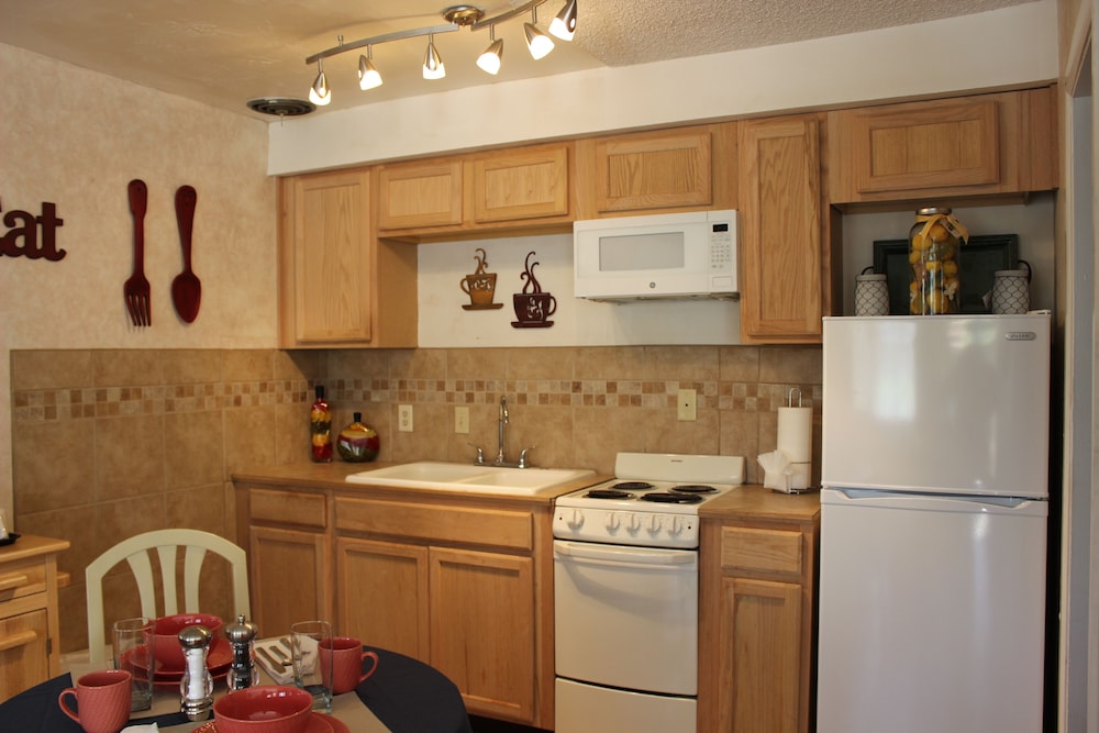 Studio Suite - Photo 4