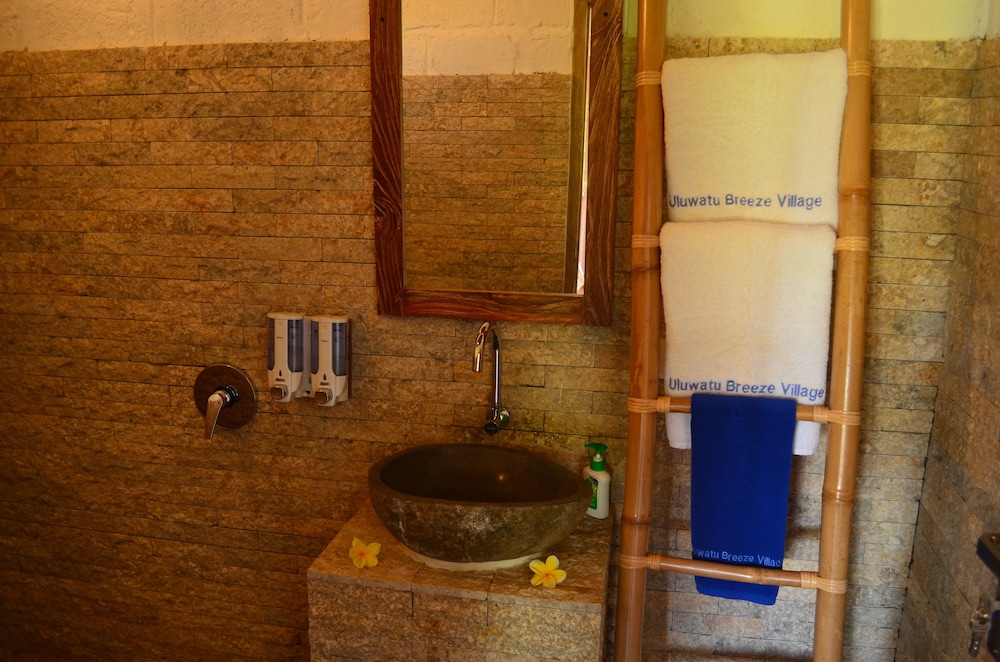 Deluxe Double Bungalow photo 3