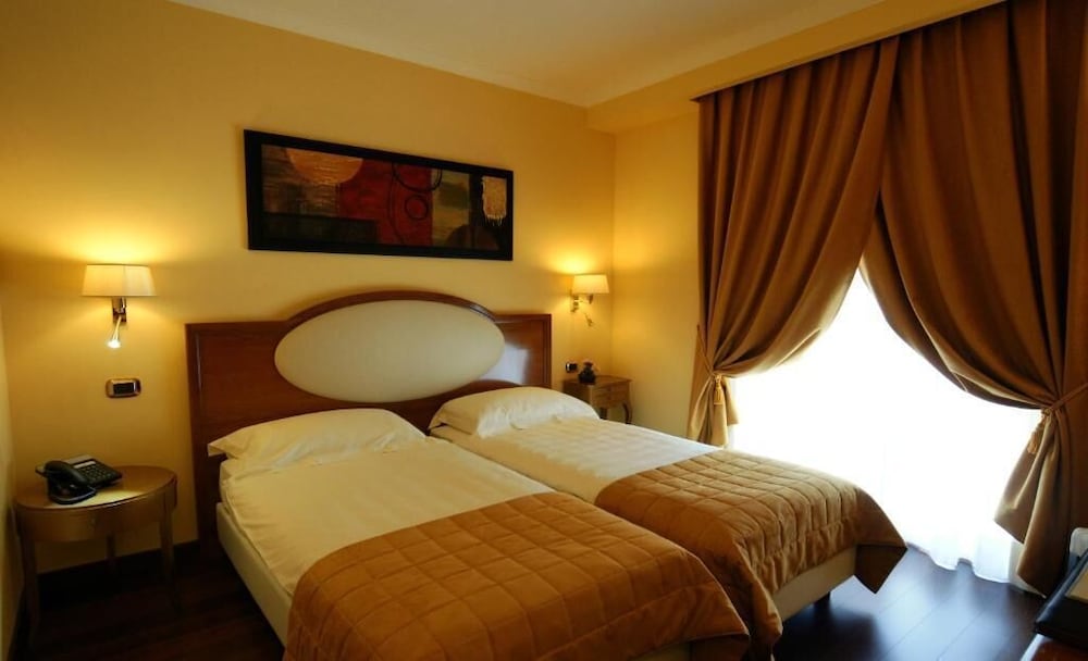 Classic Double Room Single Use photo 1