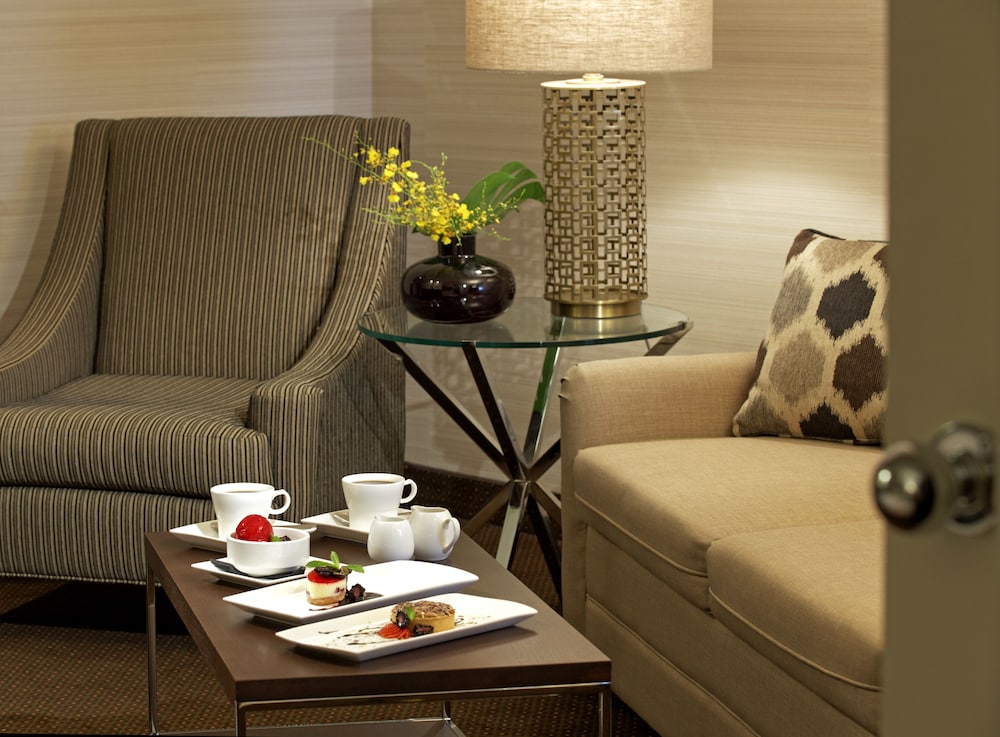 Executive Suite, 1 King Bed with Sofa bed, Executive Level - Photo 6