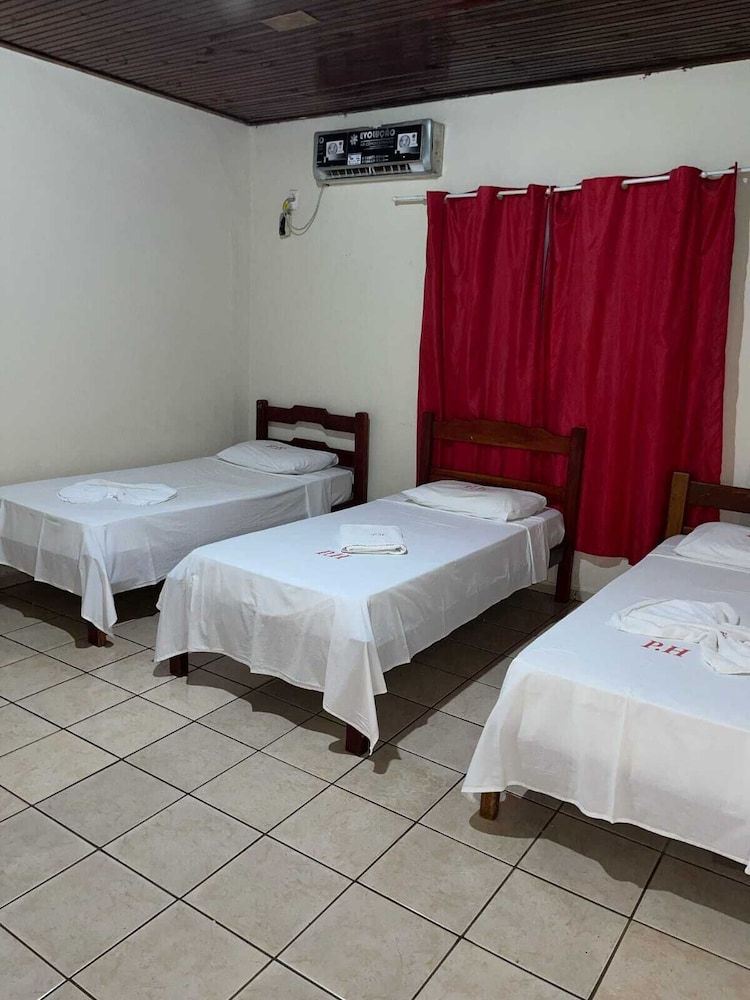 Basic Triple Room, 3 Twin Beds, Non Smoking photo 2