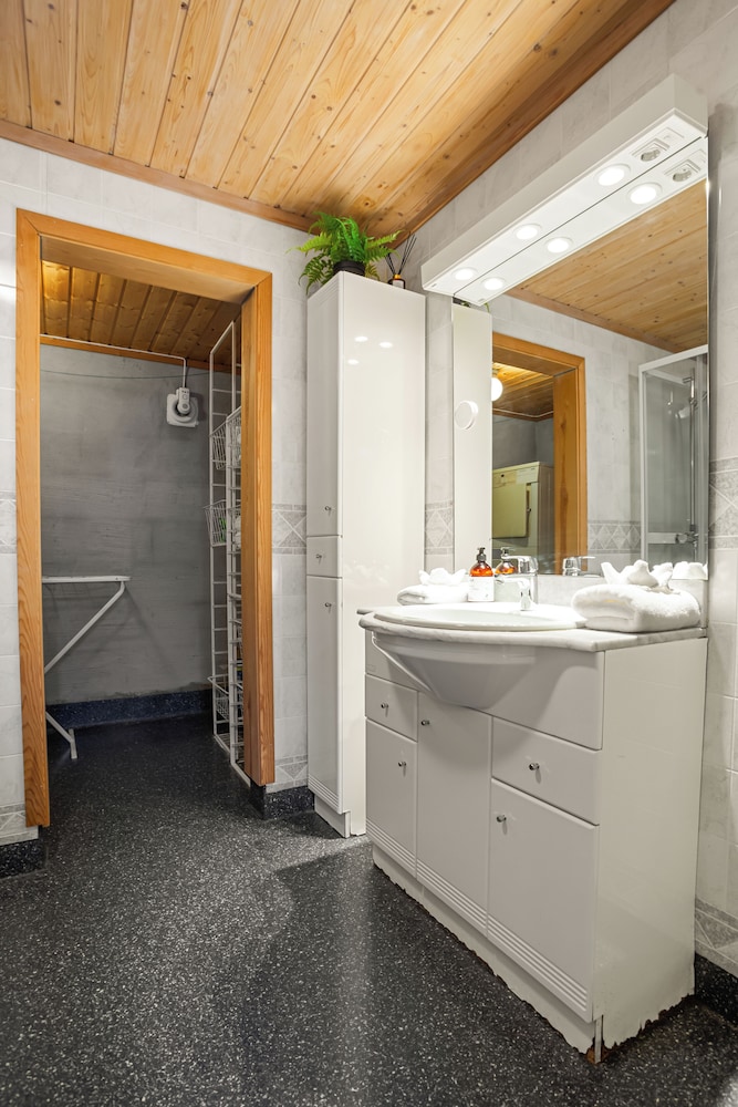 Standard Room - Photo 23