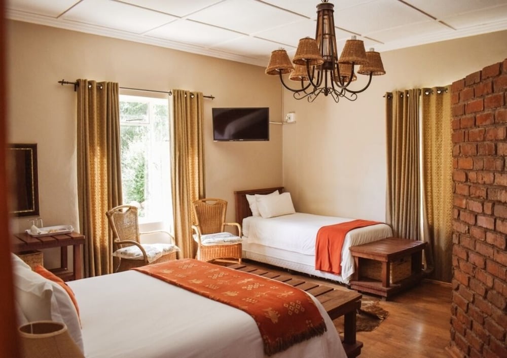 Basic Double or Twin Room photo 3