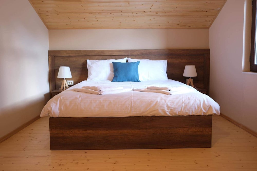 Comfort Double or Twin Room, Mountain View photo 3