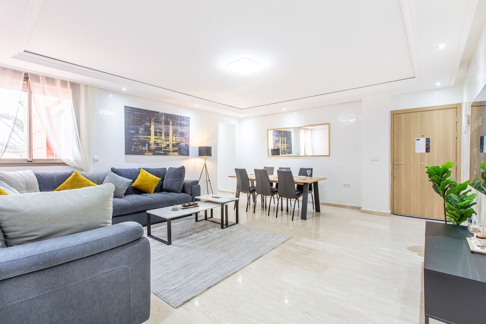 Family Apartment, 3 Bedrooms - Photo 8