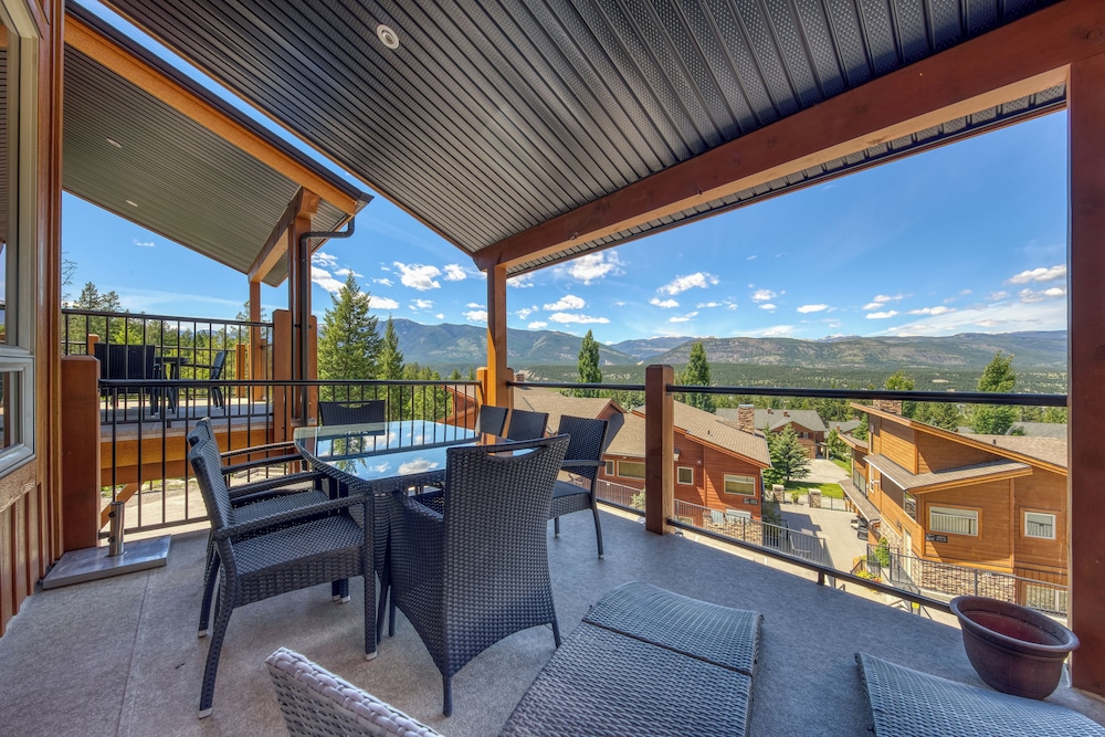 Luxury Townhome, 3 Bedrooms photo 2