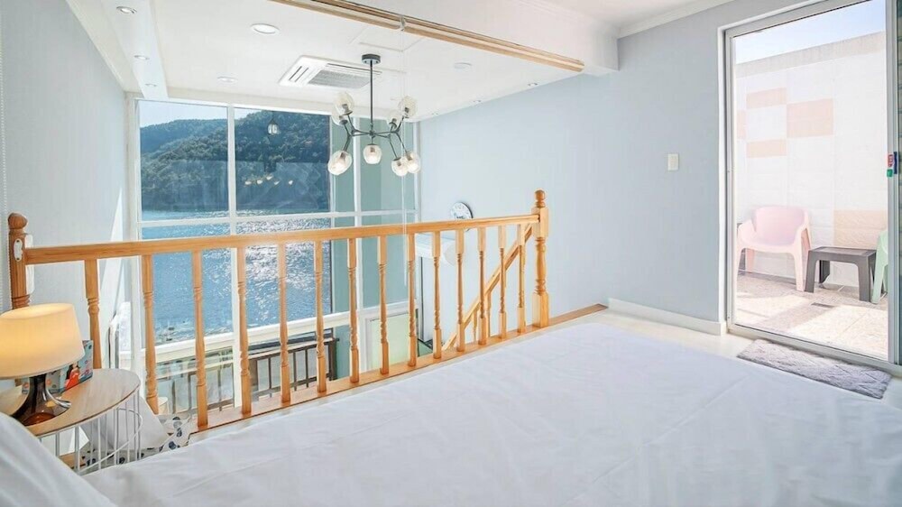 Room (203 duplex spa) - Photo 5