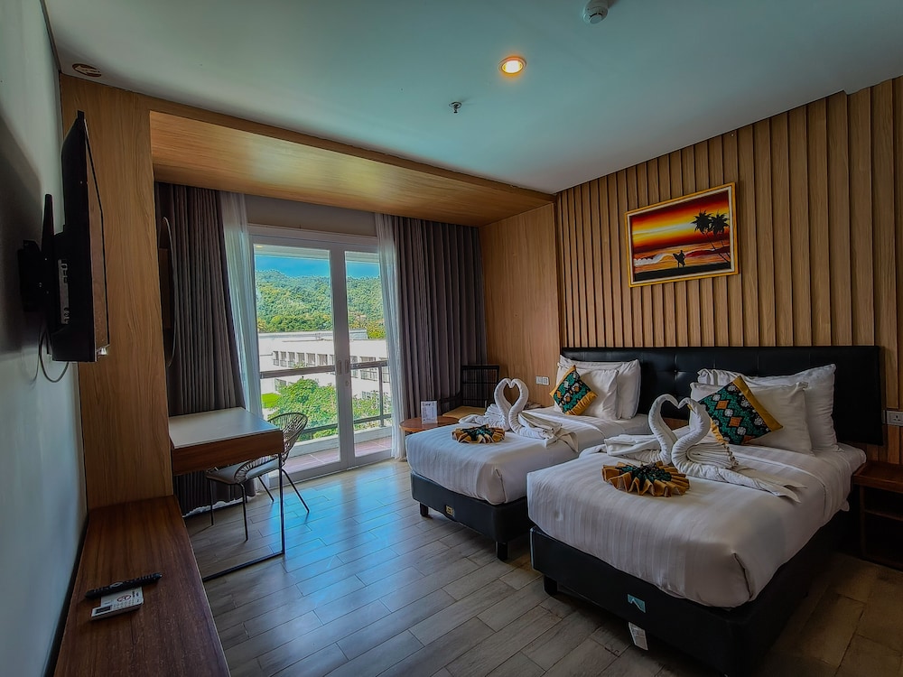 Deluxe Twin Room, 2 Twin Beds (Free Upgrade until 15 November 2023) - Photo 1