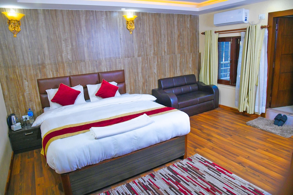 Deluxe Double Room - Photo 1