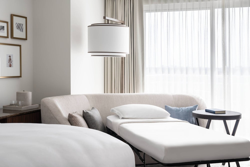 Executive Suite, 1 Bedroom (Mobility/Hearing Accessible, Tub)