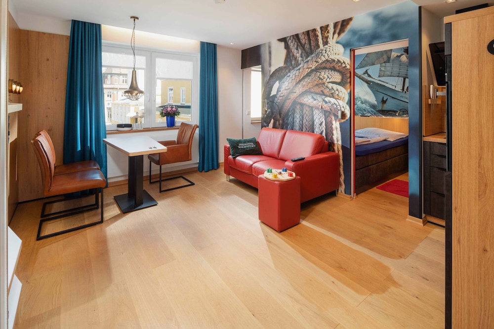 Superior Suite, 2 Bedrooms, City View