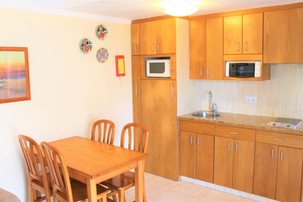 Basic Apartment photo 3