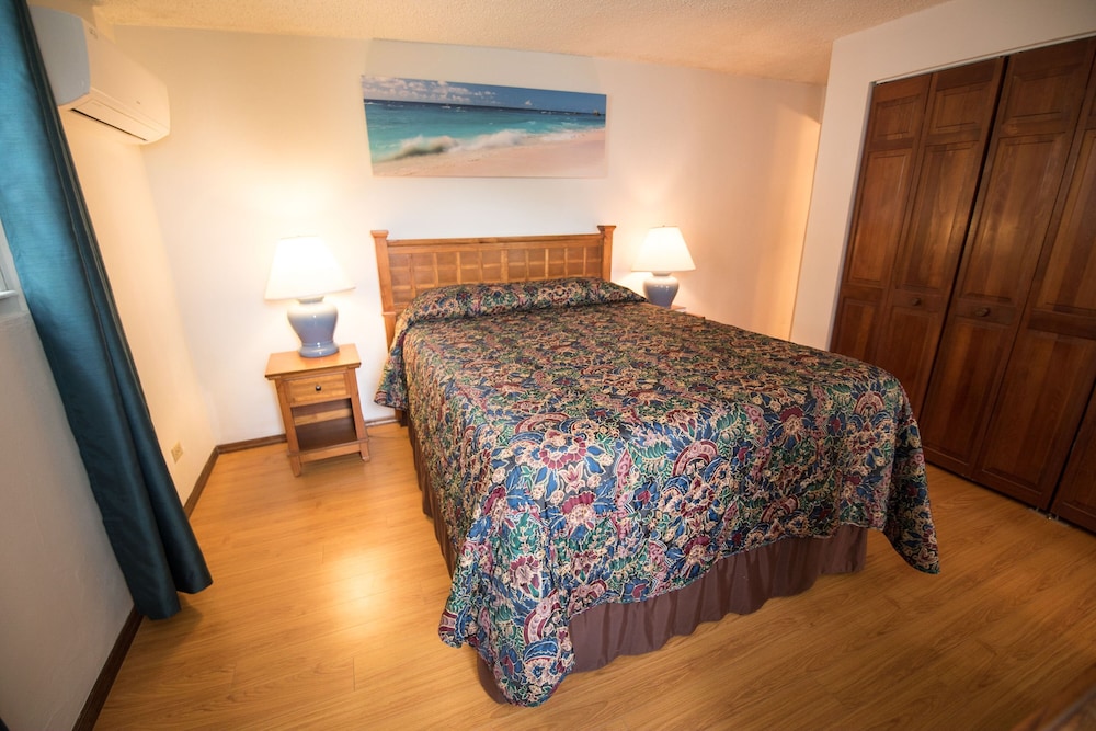 Standard Apartment, 1 Queen Bed, Garden View