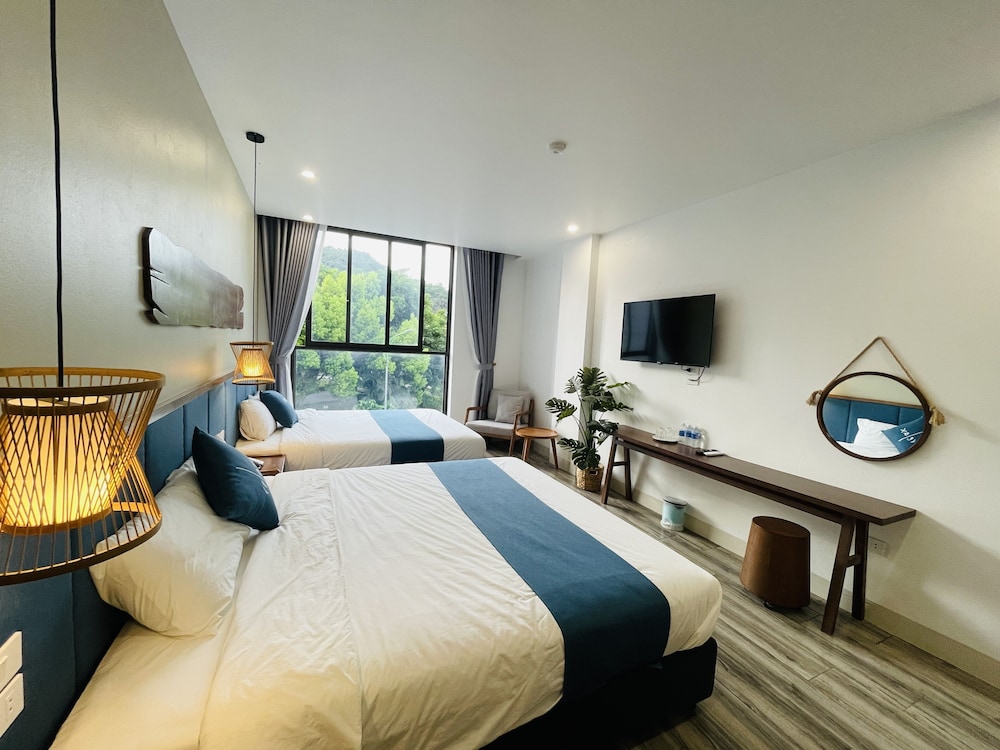 Deluxe Quadruple Room