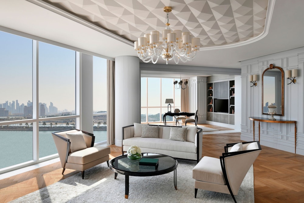 The Ivory Suite, Club Lounge Access
