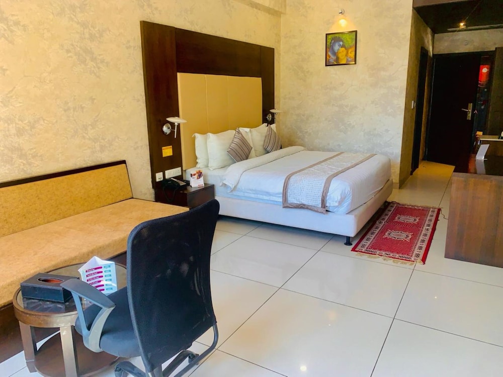 Deluxe Single Room, City View