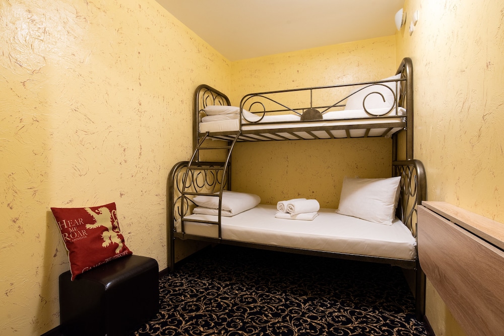 Economy Triple Room