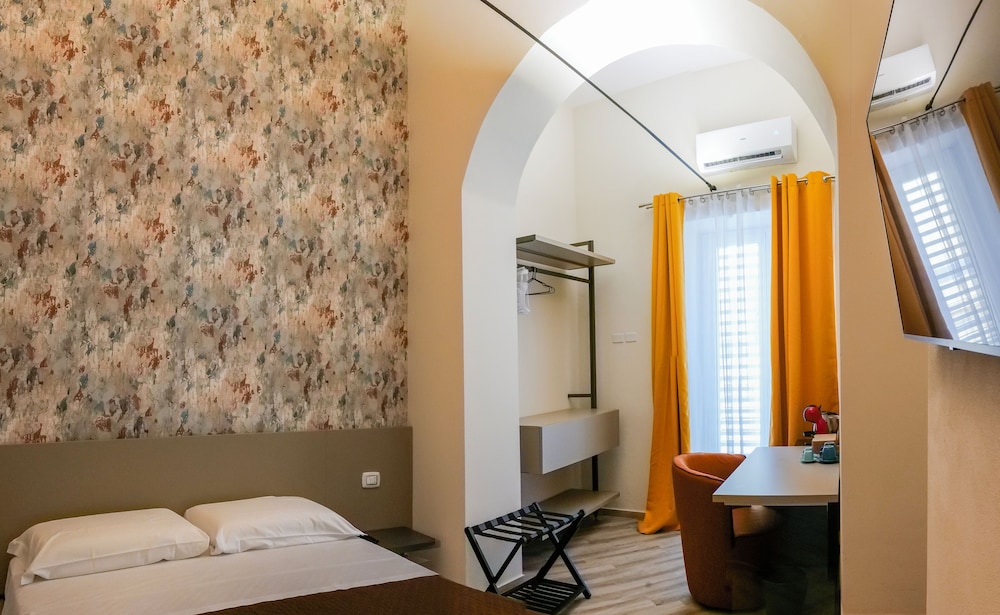 Standard Double Room, Balcony, Courtyard View