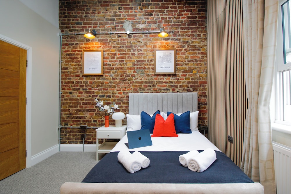 Deluxe Double Room, Private Bathroom, City View