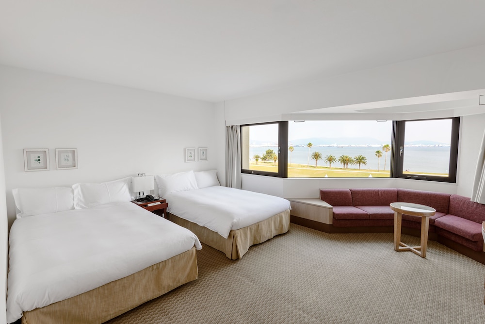 Basic Twin Room, Non Smoking - Photo 4