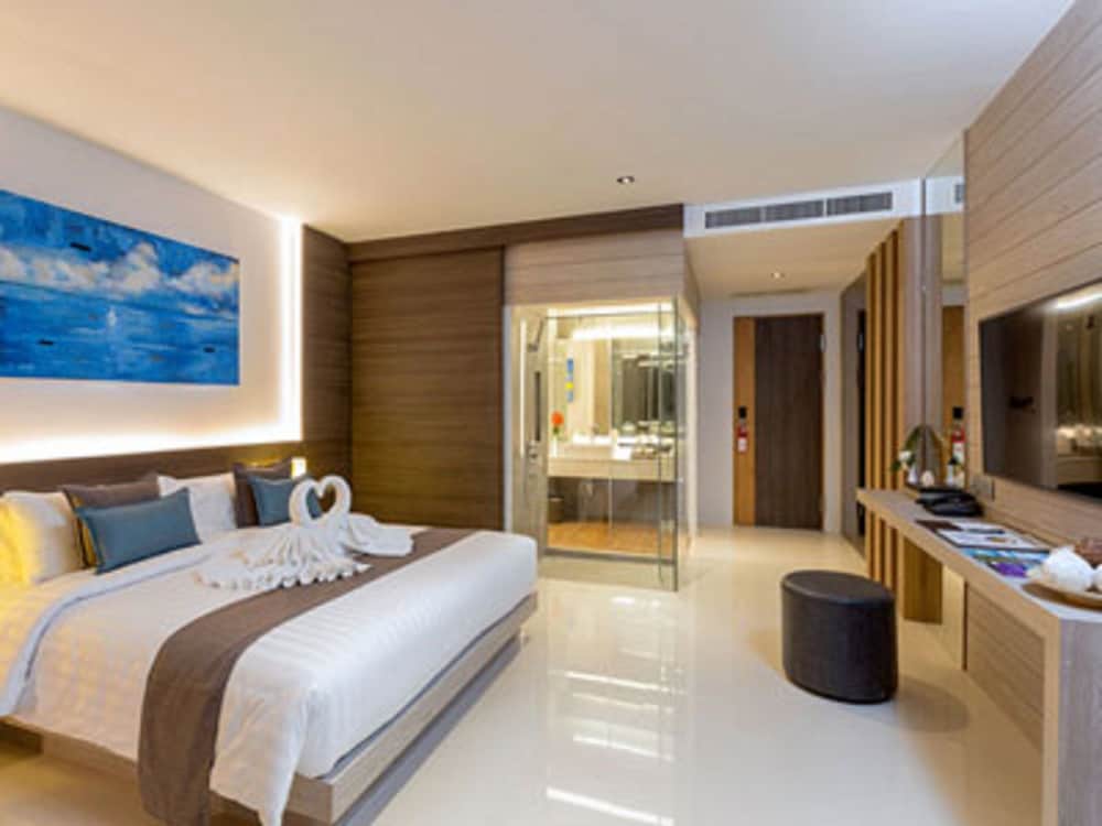 Pool & Beach Suite - Photo 3