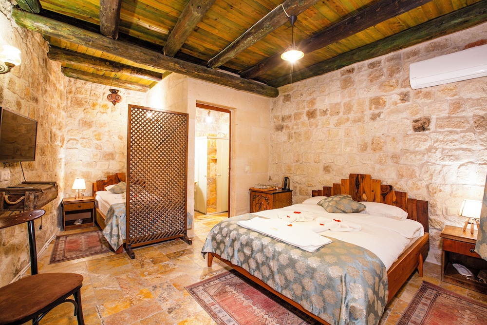 109 Terrace Room photo 1