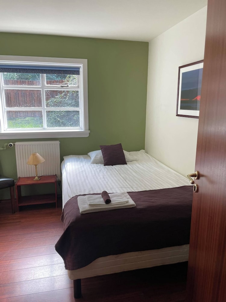 Single Room, Shared Bathroom photo 1
