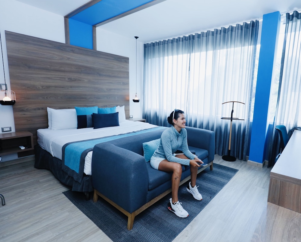 Premium Room, 1 King Bed