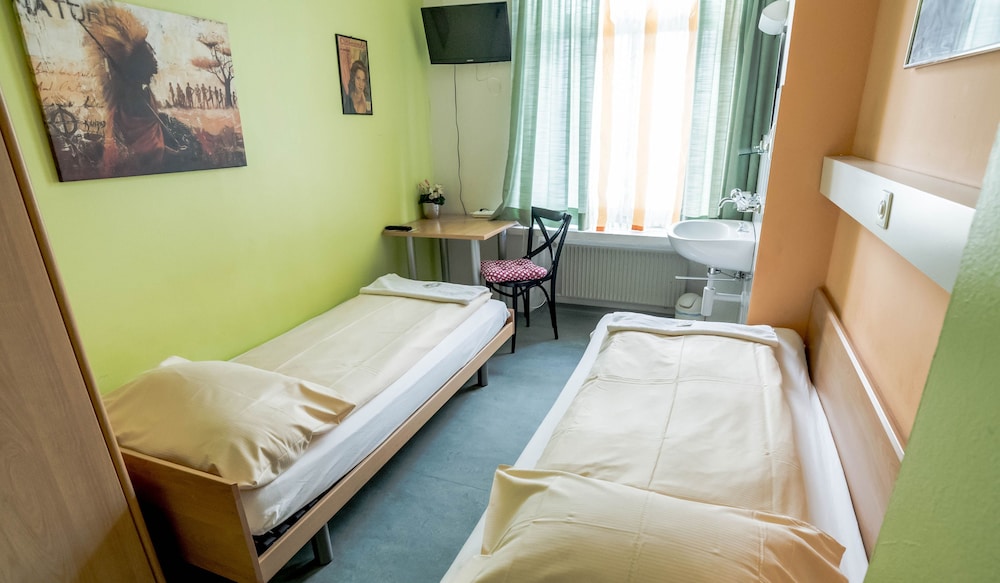 Double Room, Shared Bathroom photo 2