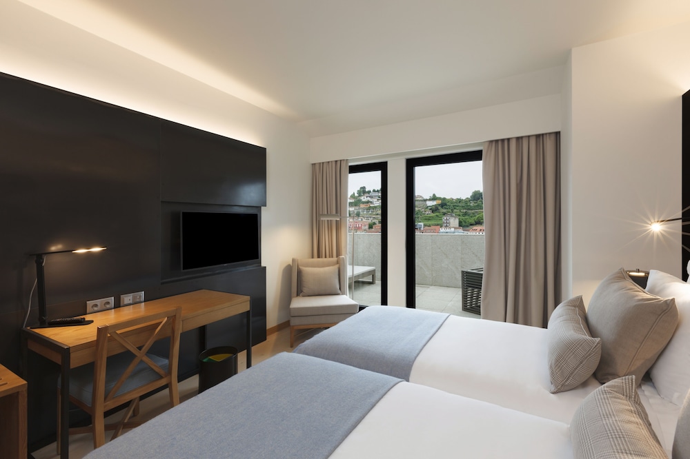 Premium Twin Room