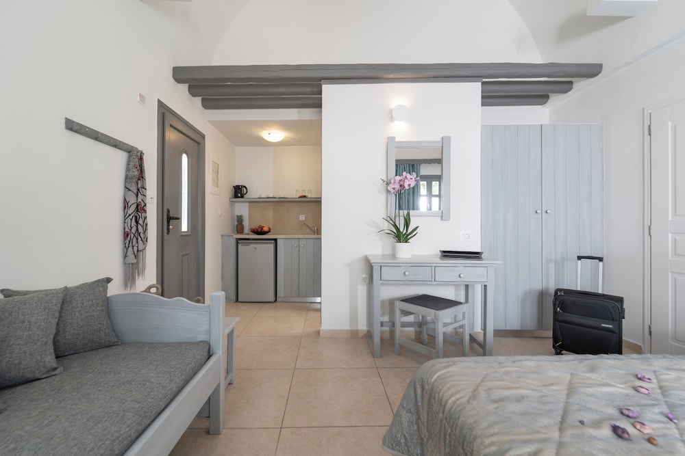 Suite, Hot Tub (Tholos) - Photo 21