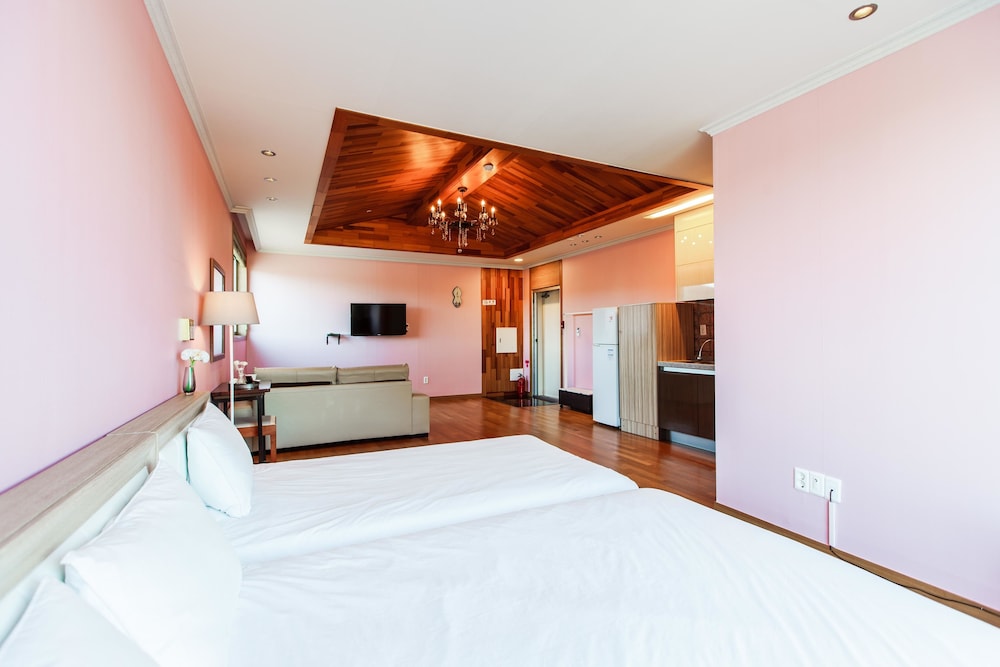 Standard Twin Room photo 2