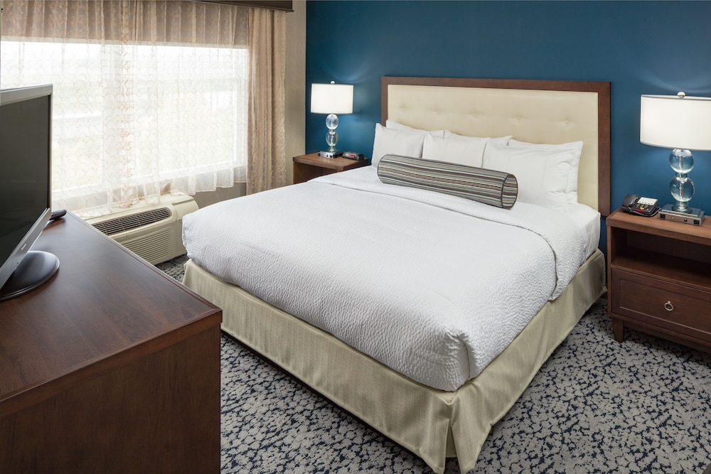 Suite, 1 Bedroom photo 2