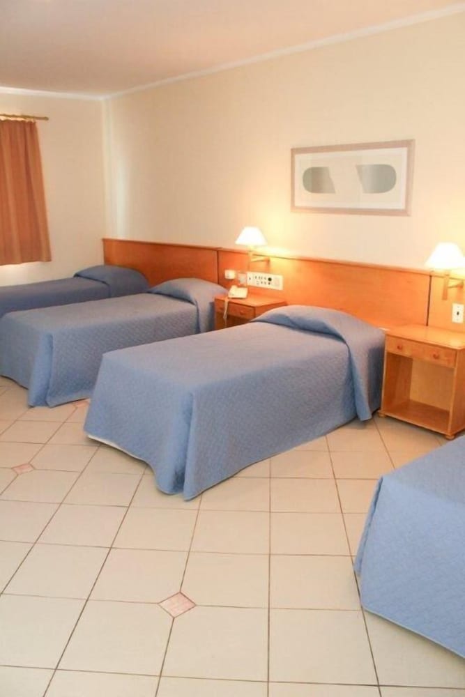 Standard Single Room, 3 Twin Beds photo 3