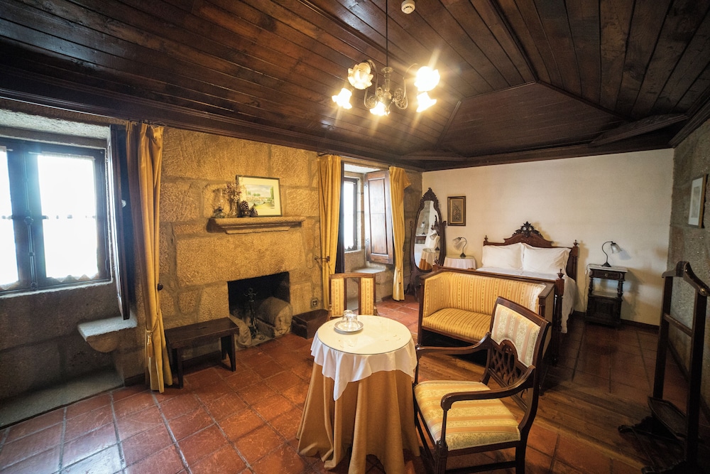 Suite - Photo 2