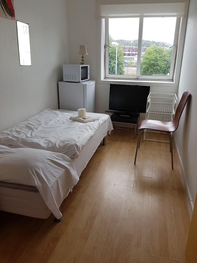Basic Single Room, 1 Twin Bed photo 1