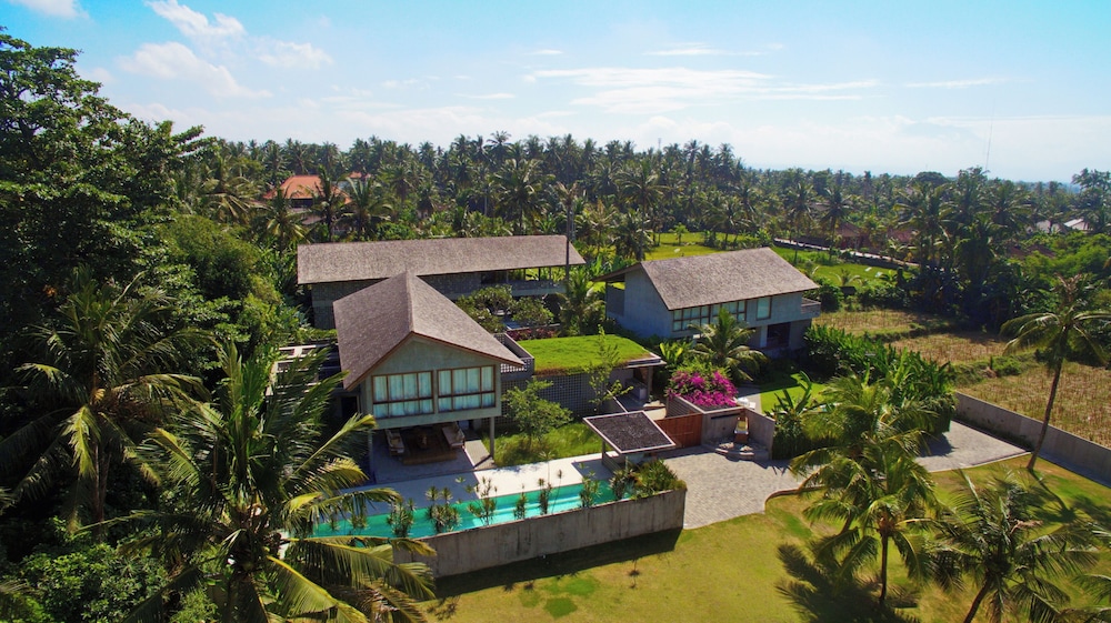 Villa 11 Bedroom Breakfast Only photo 1