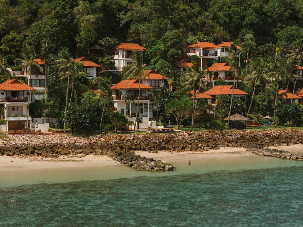 Room, 1 Bedroom (Oceanfront Pool Residence With Stairs)