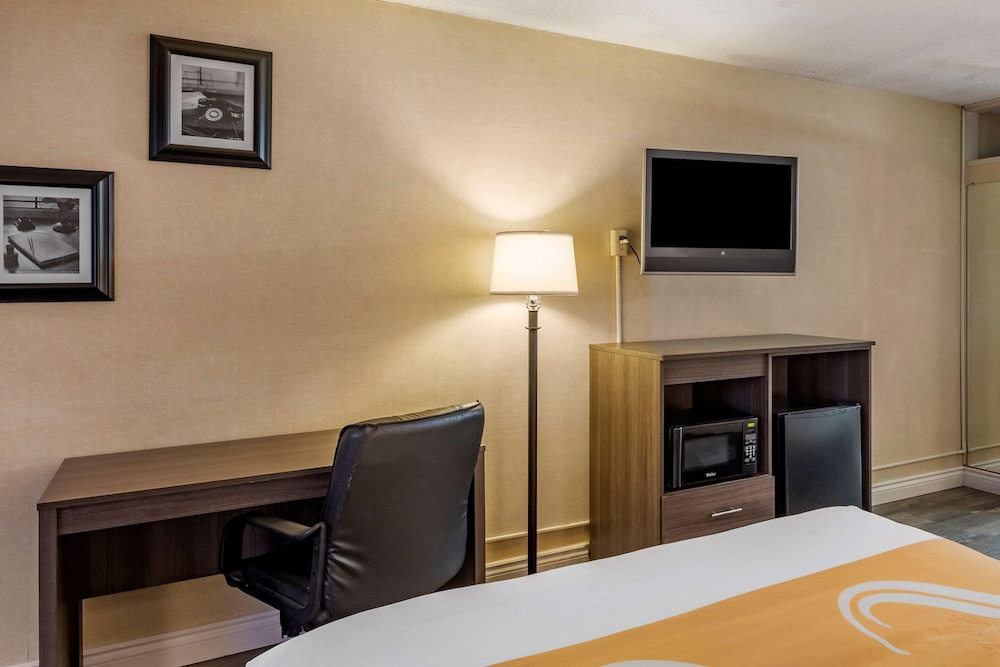 Executive Room, 2 Queen Beds, Non Smoking, Courtyard Area - Photo 5