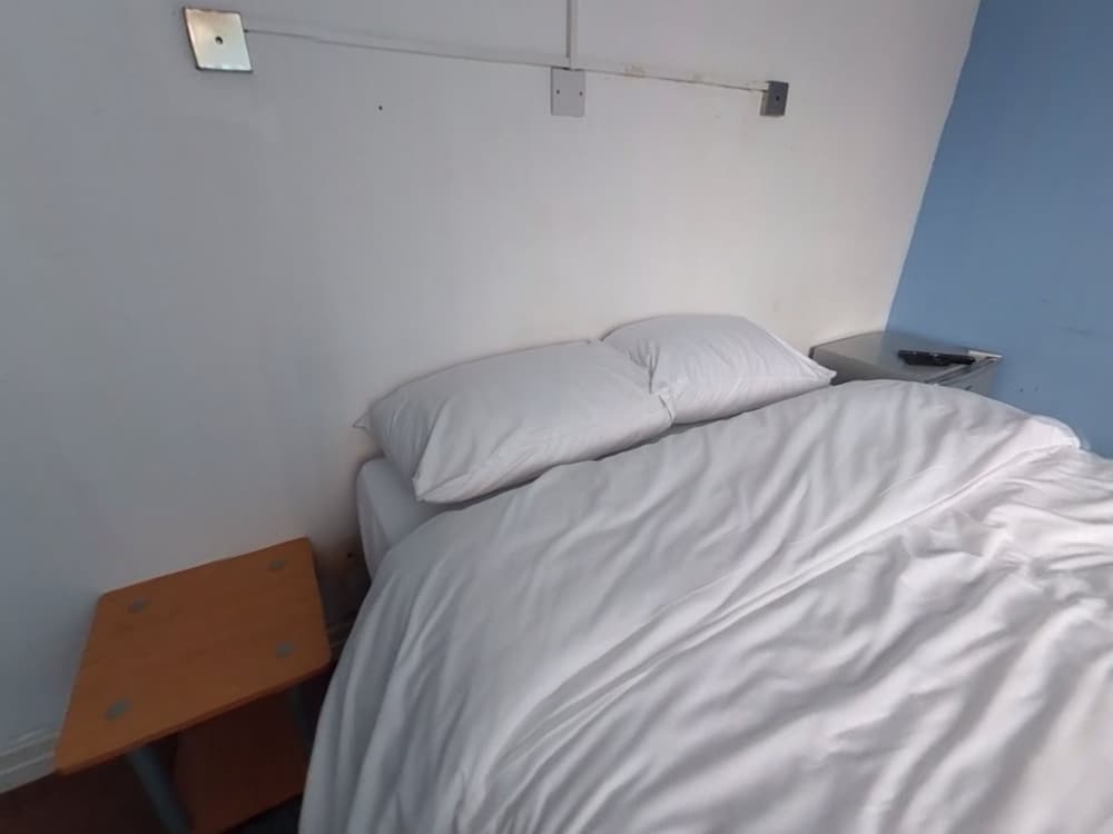 Standard Double Room, Private Bathroom (Room 814) photo 3