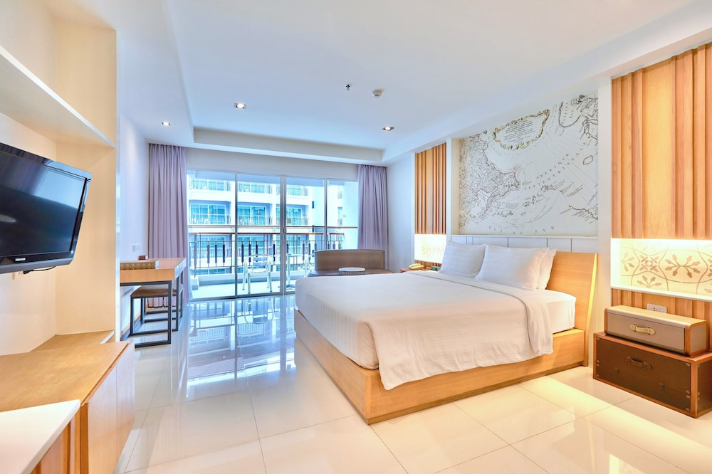 Deluxe Double - High Floor - Photo 10