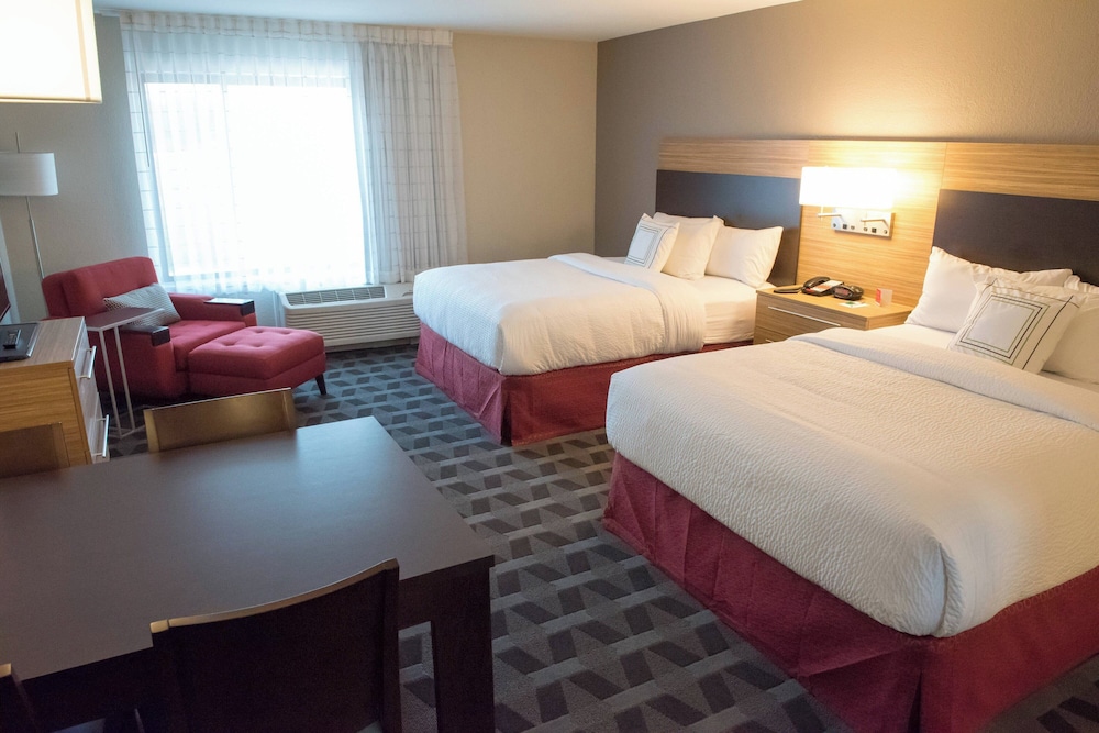 Studio, 2 Queen Beds (Mobility Accessible, Tub) photo 3